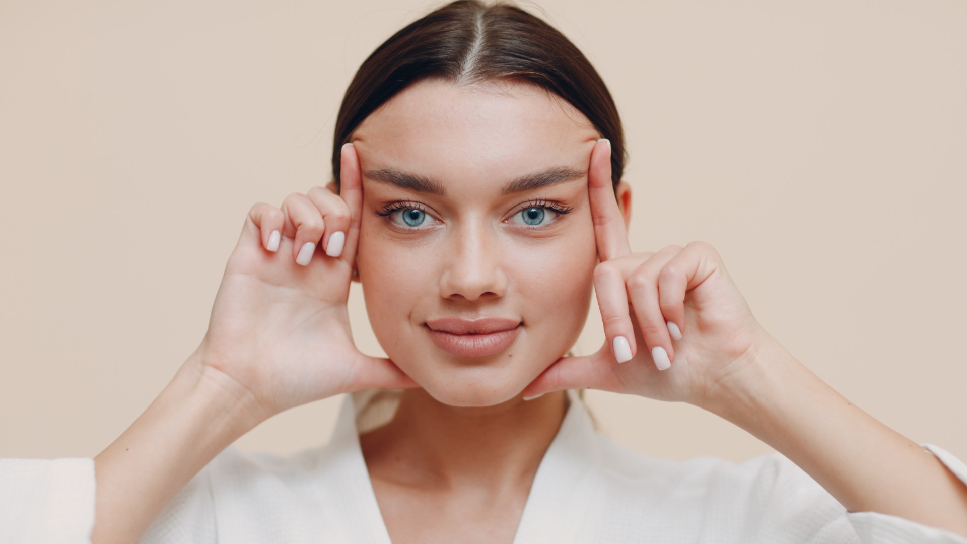 Lifting facial o un relleno dérmico